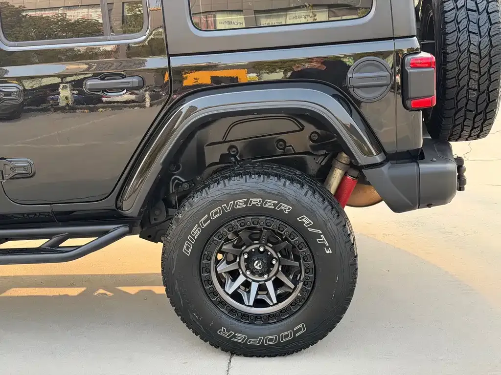 Jeep Wrangler — фото 3