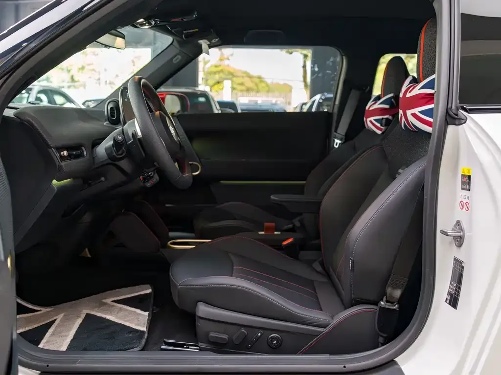 MINI JCW Electric 2025 из CN, фото 7