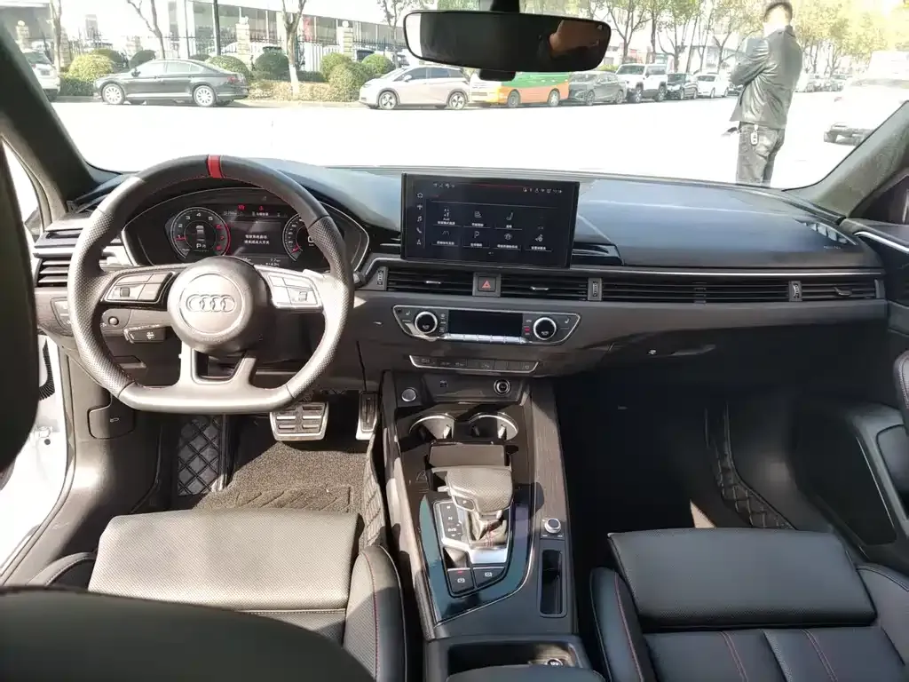 Audi A4L 2025 из CN, фото 7