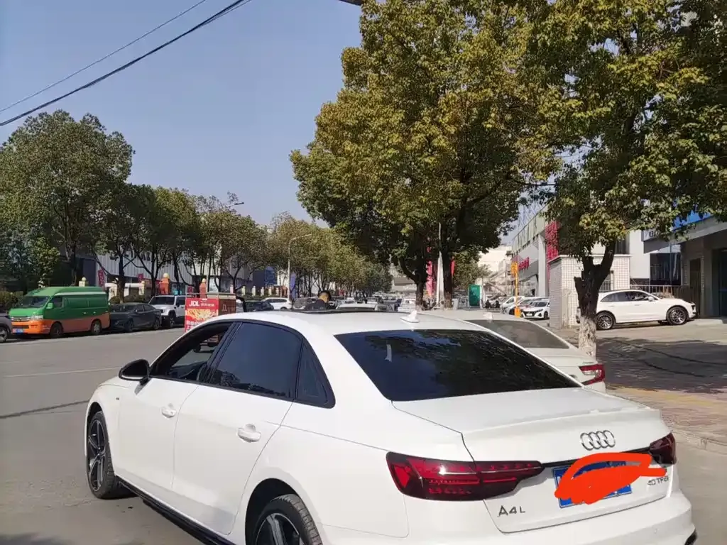 Audi A4L 2025 из CN, фото 9