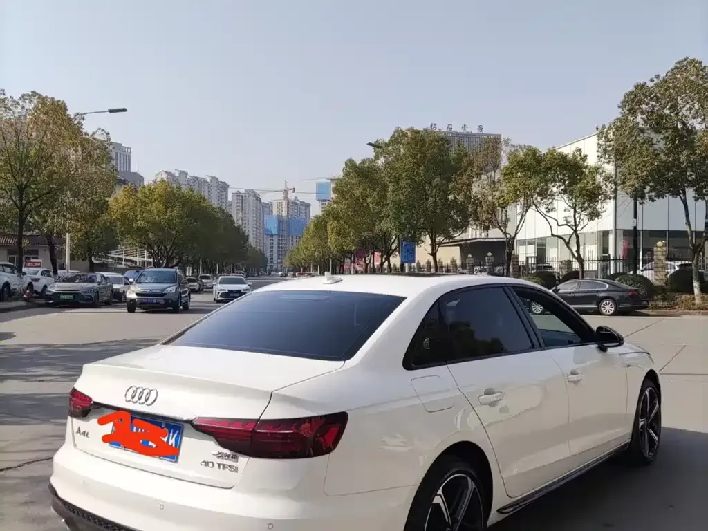 Audi A4L 2025 из CN, фото 8
