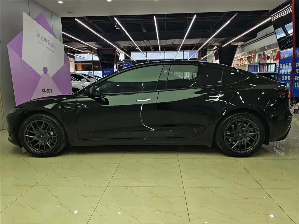Tesla Model 3 2023 из CN, фото 10