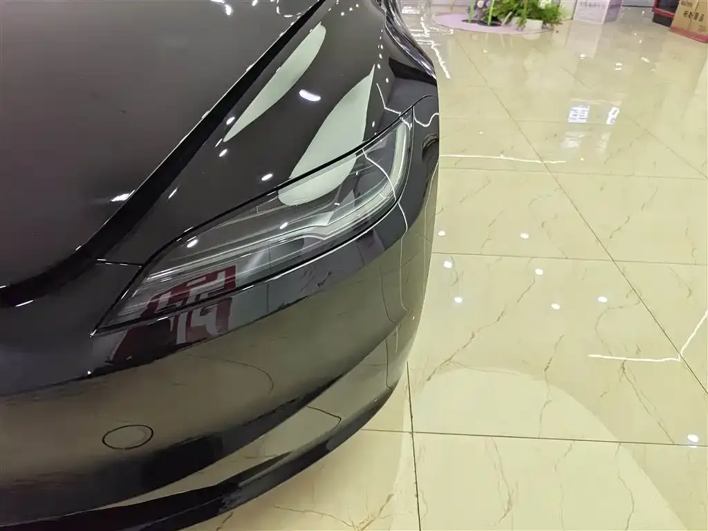 Tesla Model 3 2023 из CN, фото 2