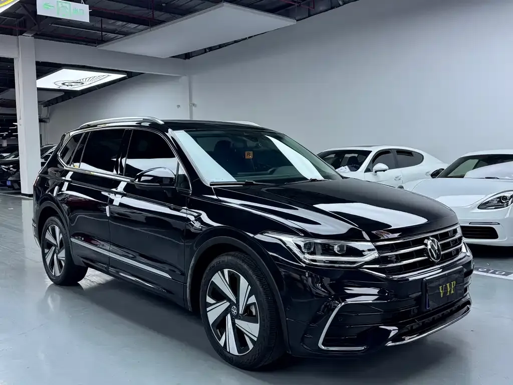 Volkswagen Tiguan L 2023 из CN, фото 2