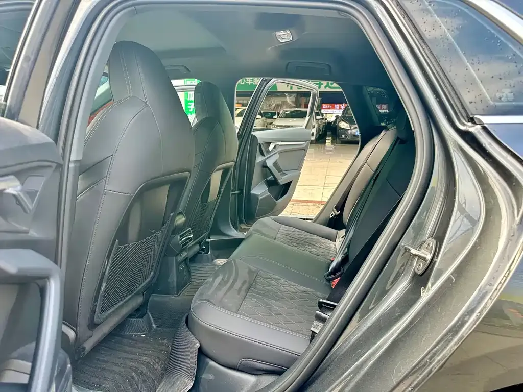 Audi A3 2024 из CN, фото 8