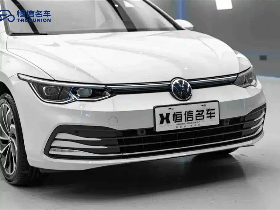 Volkswagen Golf 2023 из CN, фото 10