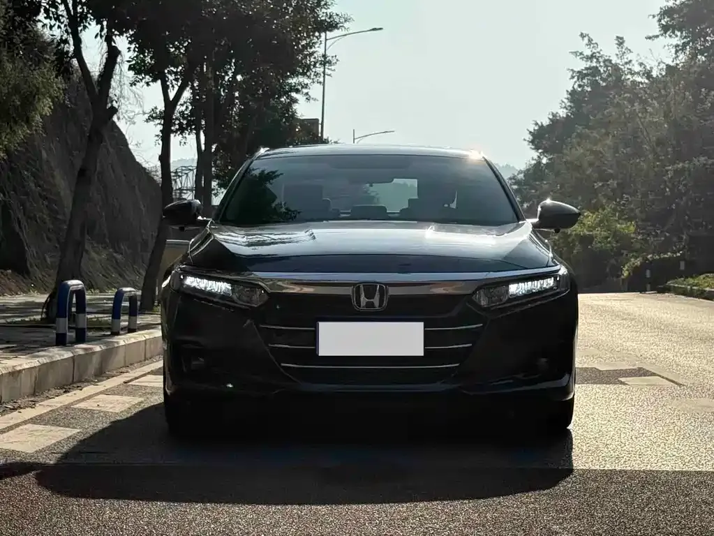 Honda Accord — фото 2