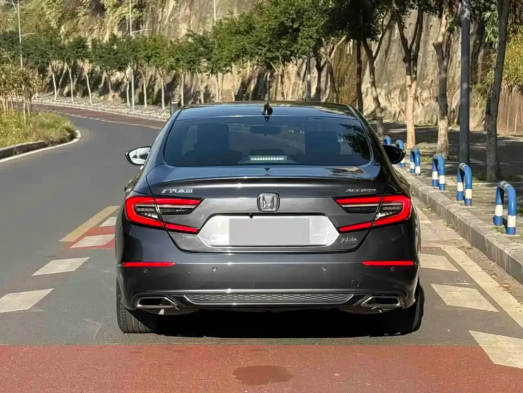 Honda Accord — фото 3