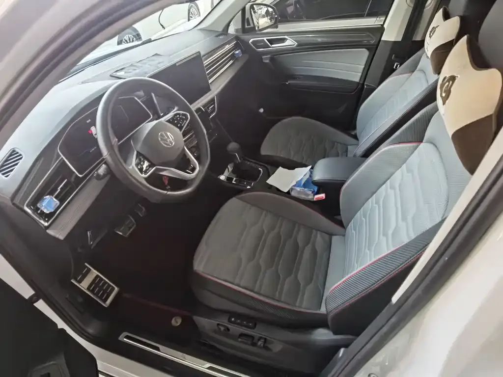 Volkswagen Tiguan L 2023 из CN, фото 8