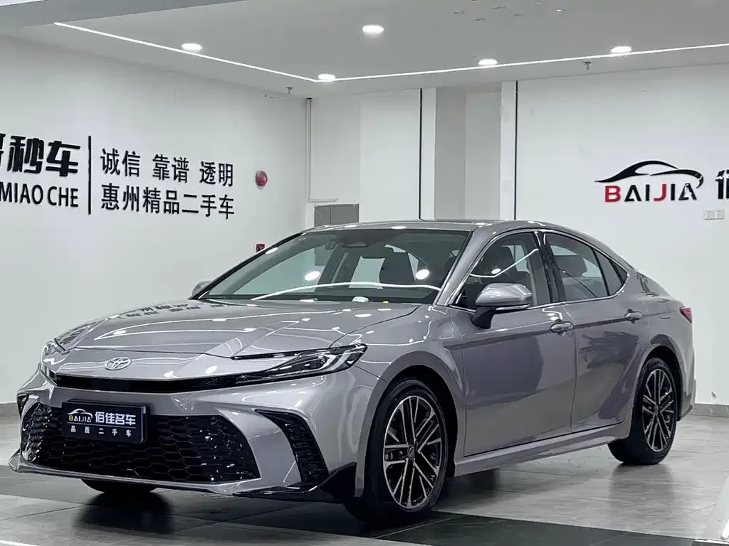Toyota Camry 2025 из CN, фото 1