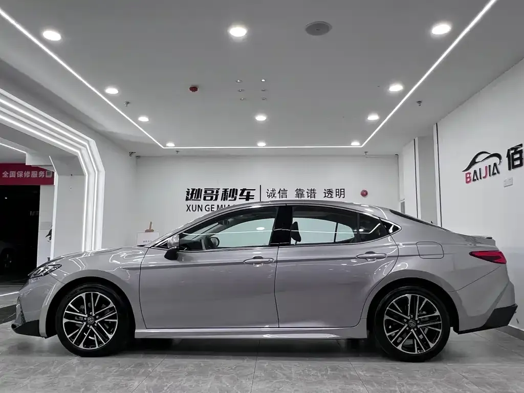 Toyota Camry 2025 из CN, фото 7