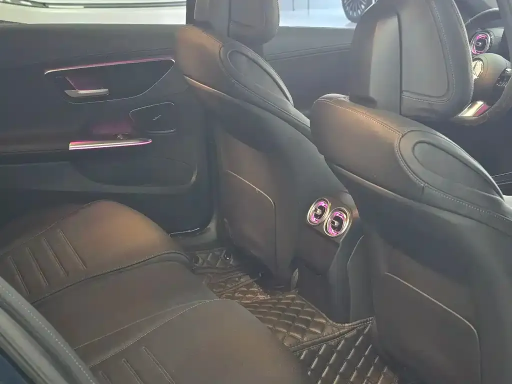 Mercedes-Benz C-Class 2023 из CN, фото 2
