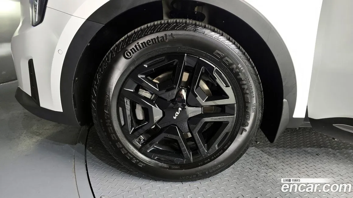Kia Sorento — фото 3