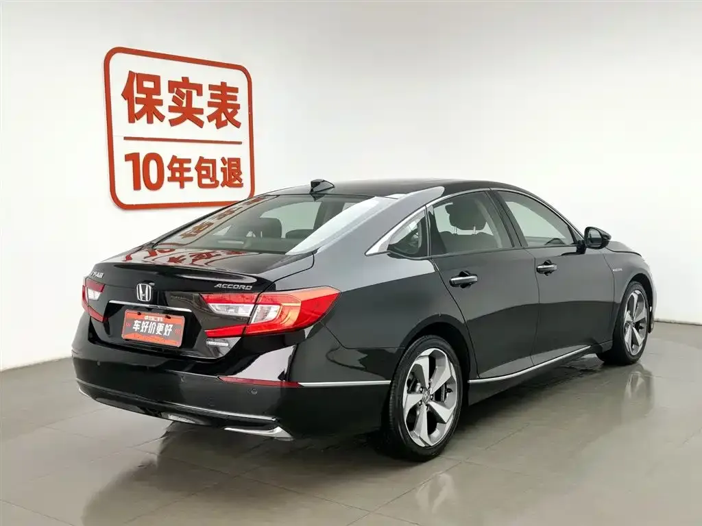 Honda Accord — фото 7