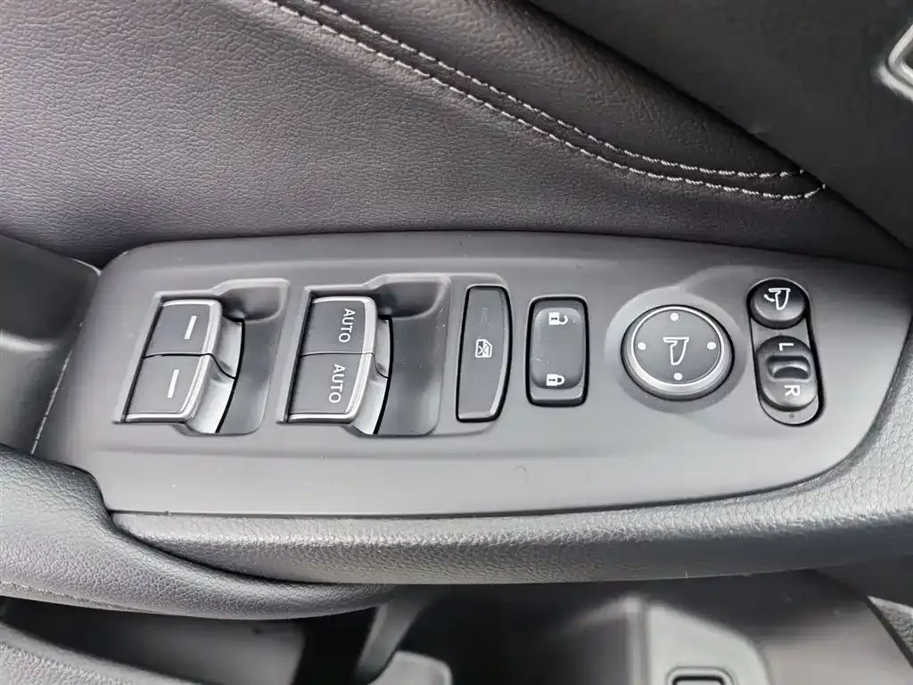 Honda Accord — фото 10