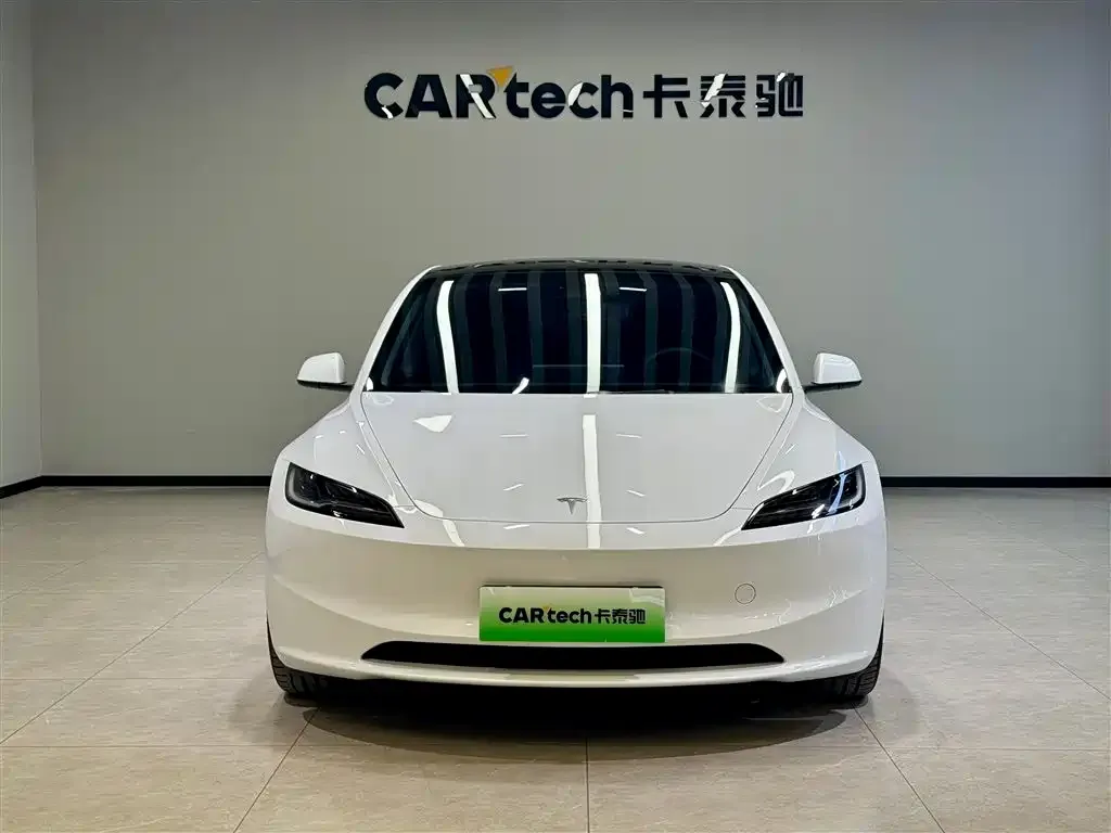 Tesla Model 3 2025 из CN, фото 2