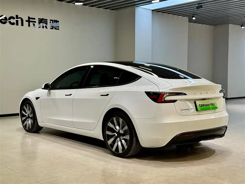 Tesla Model 3 2025 из CN, фото 8