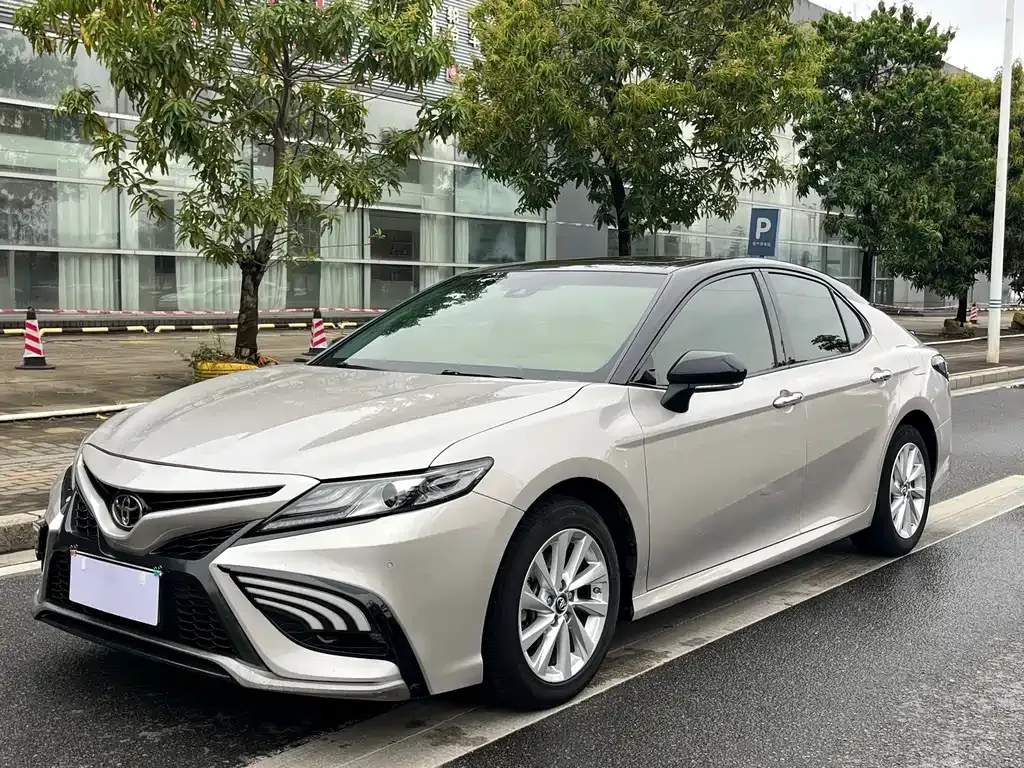 Toyota Camry 2022 из CN, фото 1