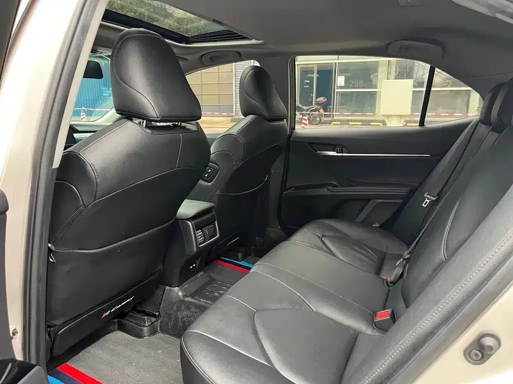 Toyota Camry 2022 из CN, фото 4