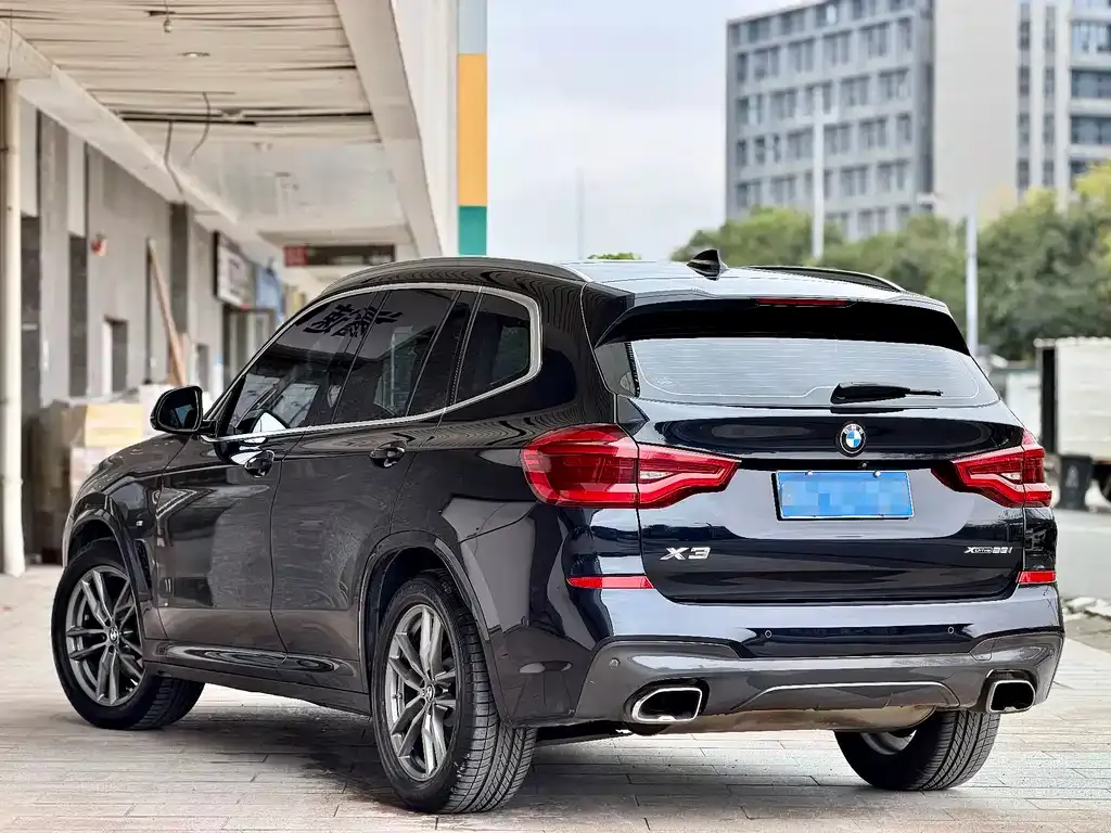 BMW X3 — фото 10