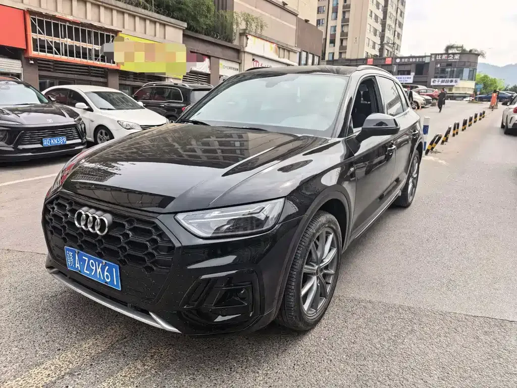 Audi Q5L 2023 из CN, фото 1