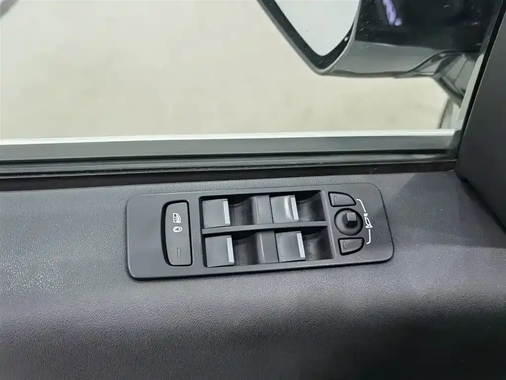 Land Rover Discovery Sport Hybrid 2022 из CN, фото 9