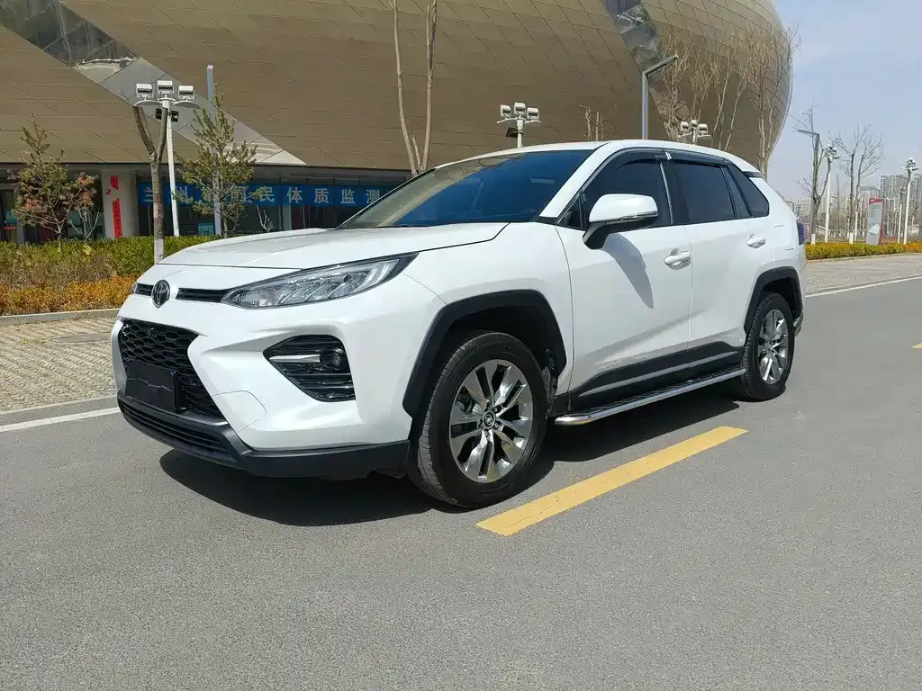 Toyota Wildlander — фото 1