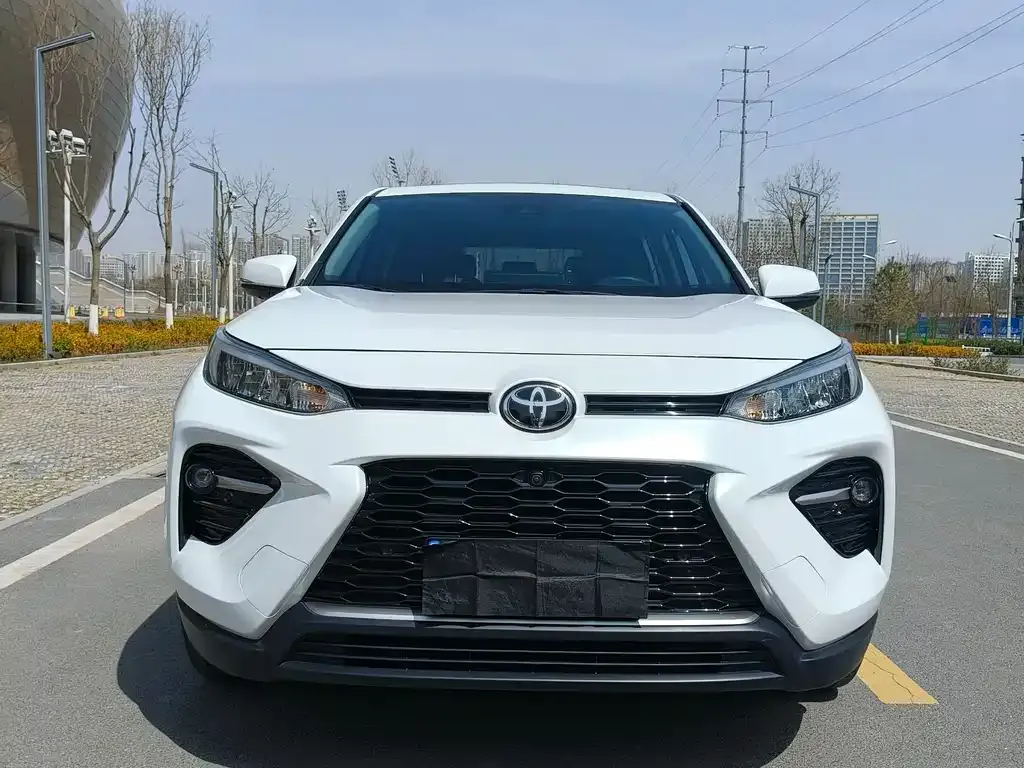 Toyota Wildlander — фото 9
