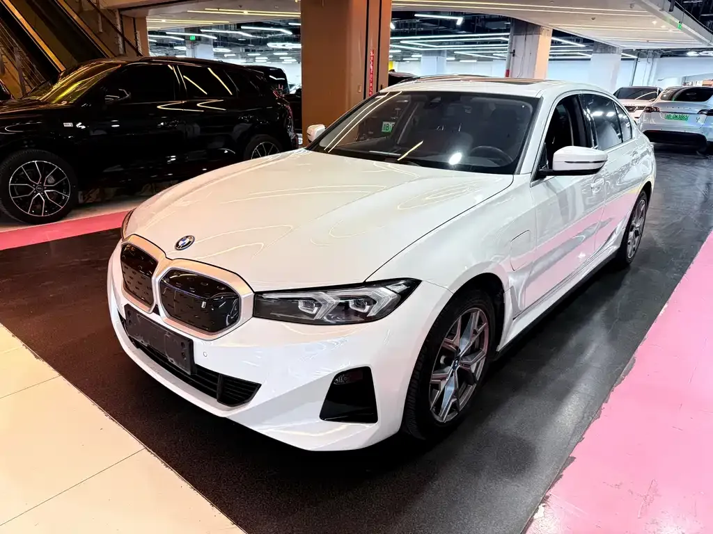 BMW i3 — фото 1