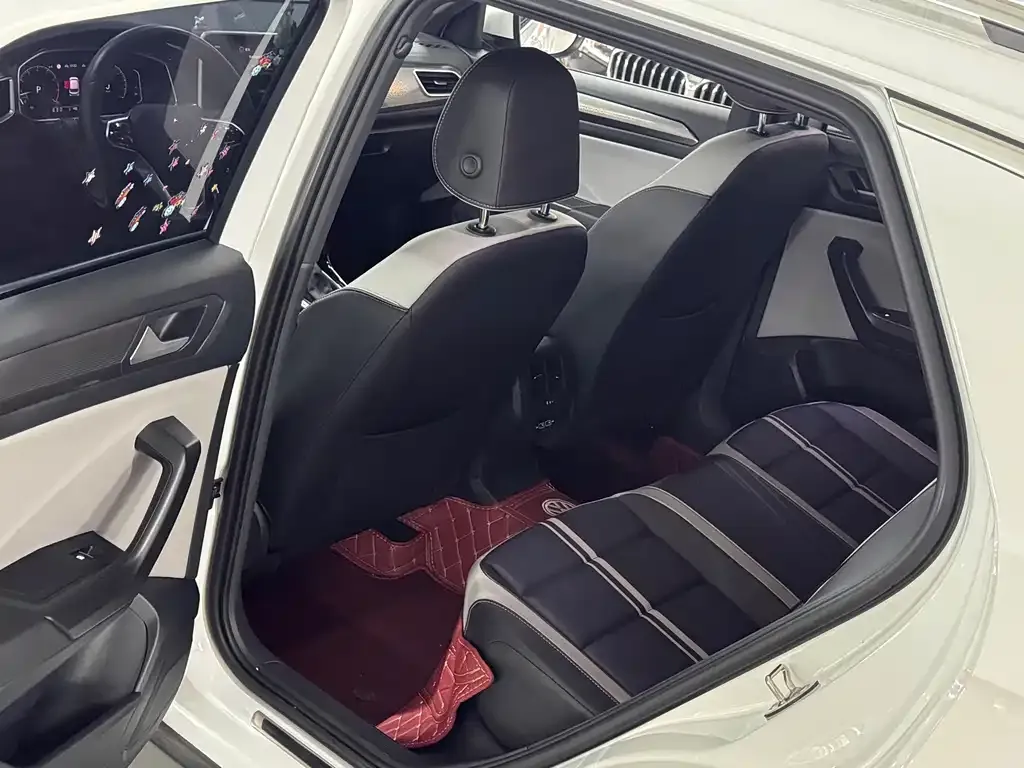 Volkswagen T-Roc 2024 из CN, фото 7