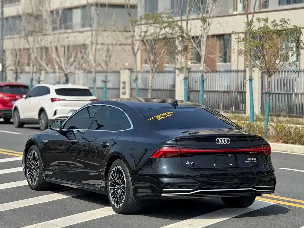 Audi A7L 2025 из CN, фото 7