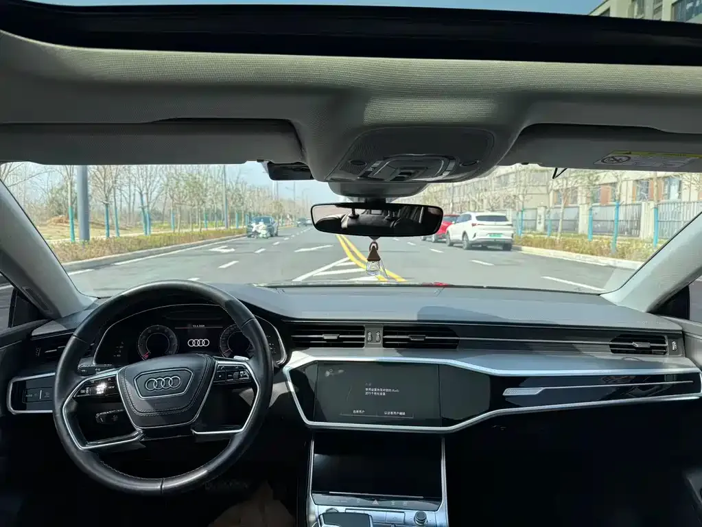 Audi A7L 2025 из CN, фото 5