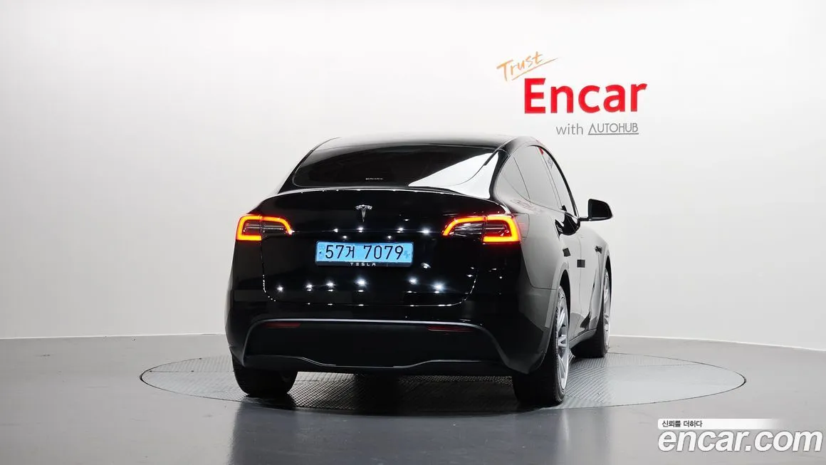 Tesla Model Y — фото 7