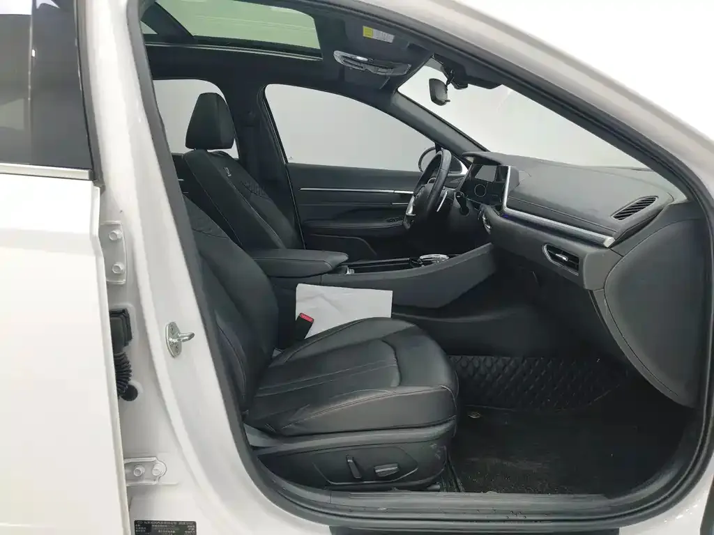 Hyundai Sonata 2023 из CN, фото 8