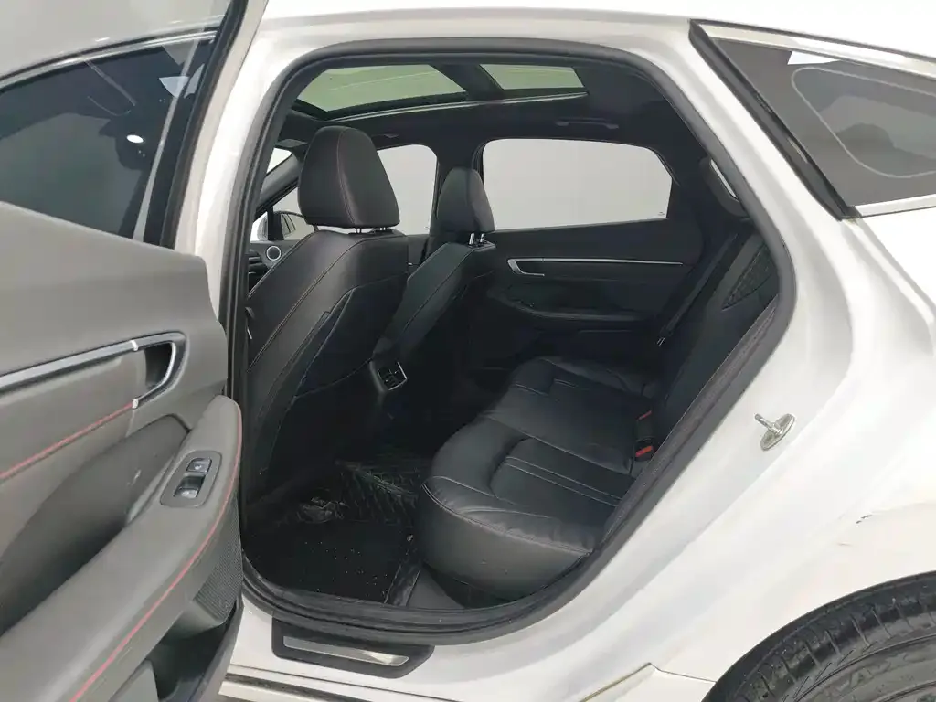 Hyundai Sonata 2023 из CN, фото 9