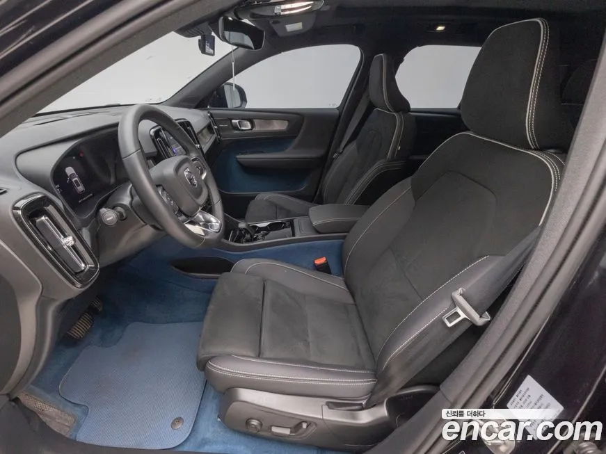 Volvo XC40 2024 из KR, фото 8