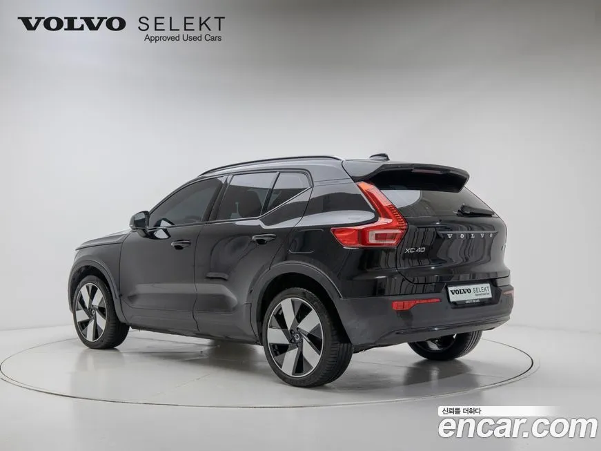 Volvo XC40 2024 из KR, фото 7
