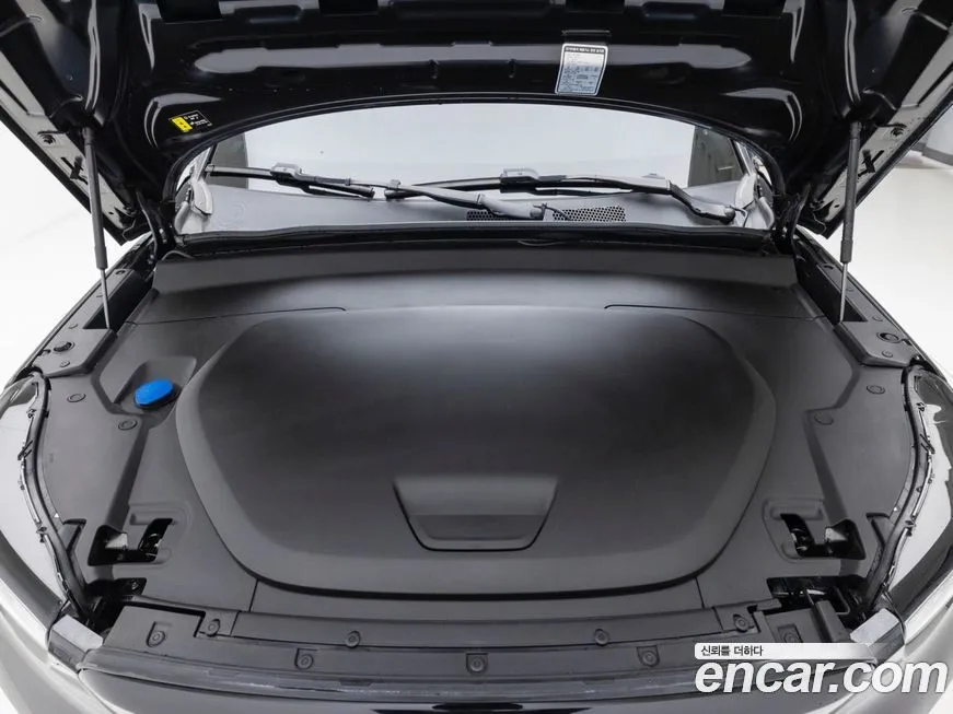 Volvo XC40 2024 из KR, фото 5