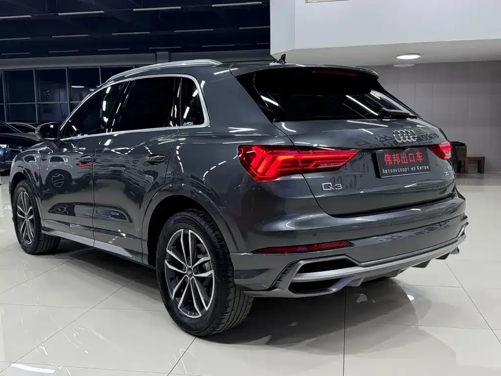 Audi Q3 — фото 8