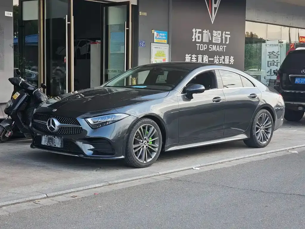 Mercedes-Benz CLS — фото 1