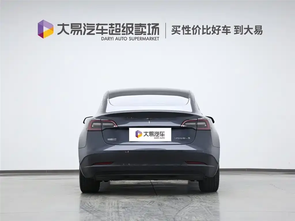 Tesla Model 3 — фото 5