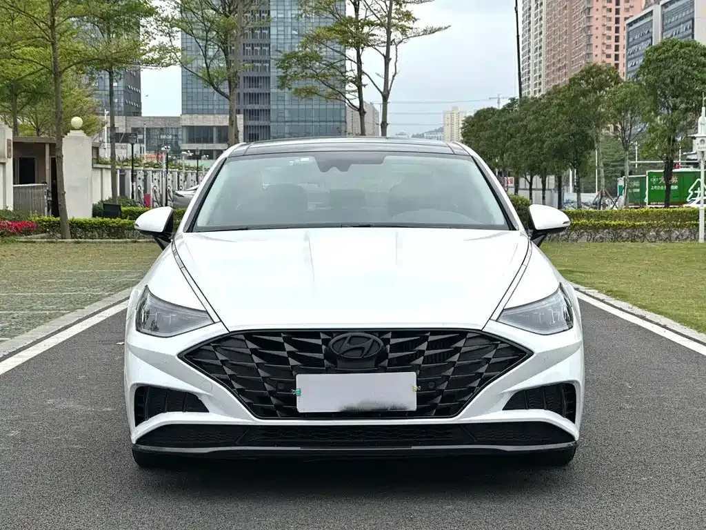 Hyundai Sonata — фото 5