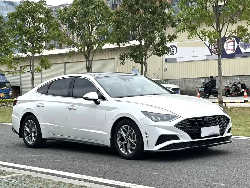 Hyundai Sonata — фото 6