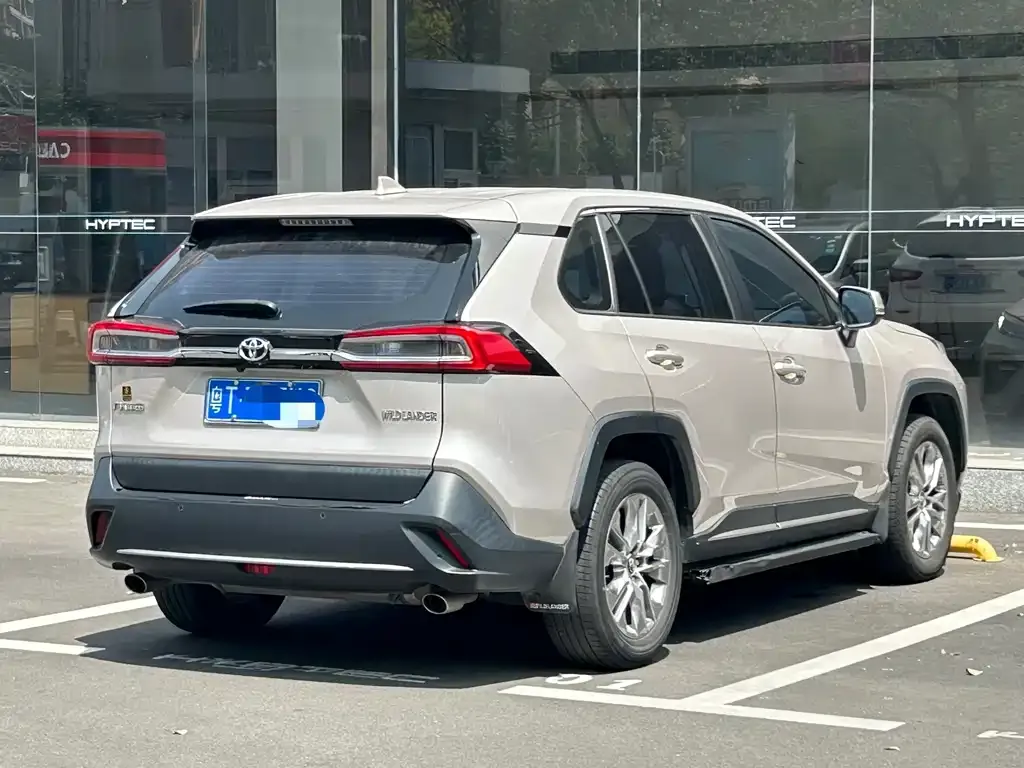 Toyota Wildlander 2022 из CN, фото 4
