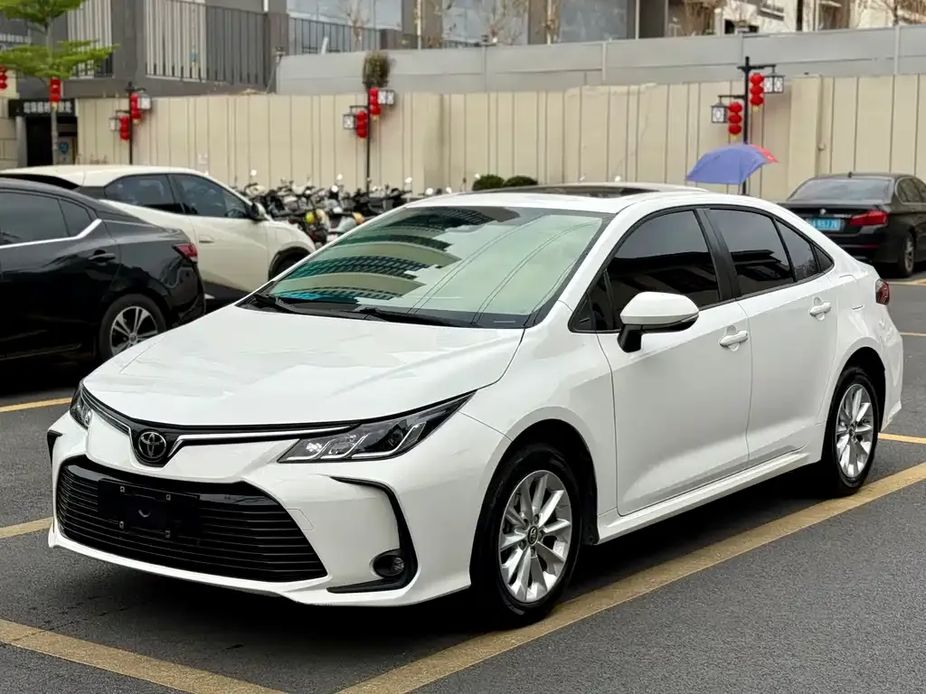 Toyota Corolla 2022 из CN, фото 1