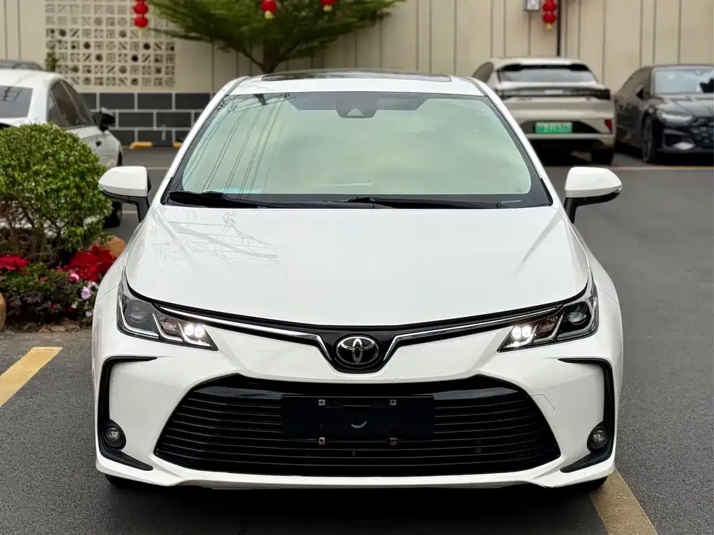 Toyota Corolla 2022 из CN, фото 8