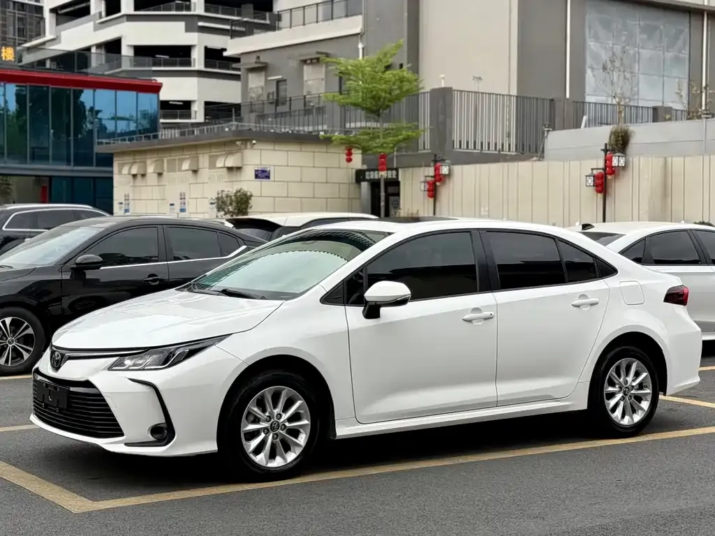 Toyota Corolla 2022 из CN, фото 9