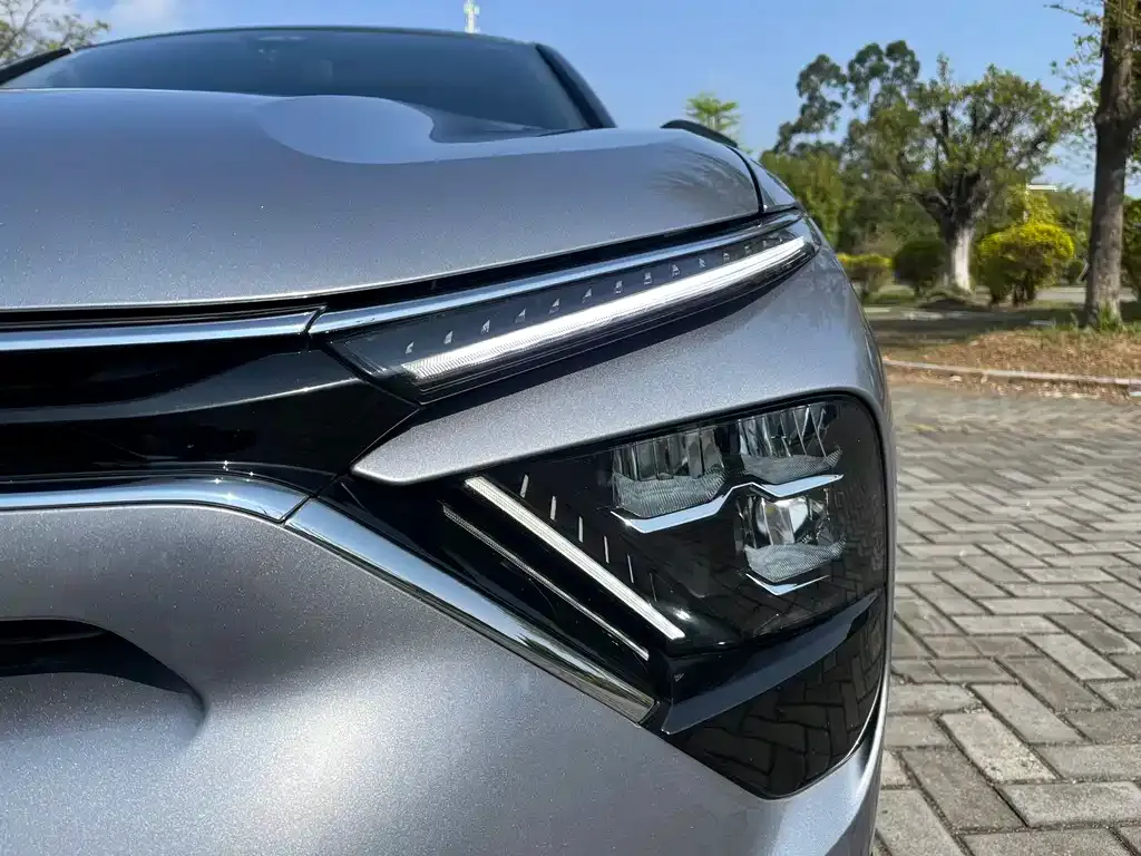 Citroen C5 X 2024 из CN, фото 5