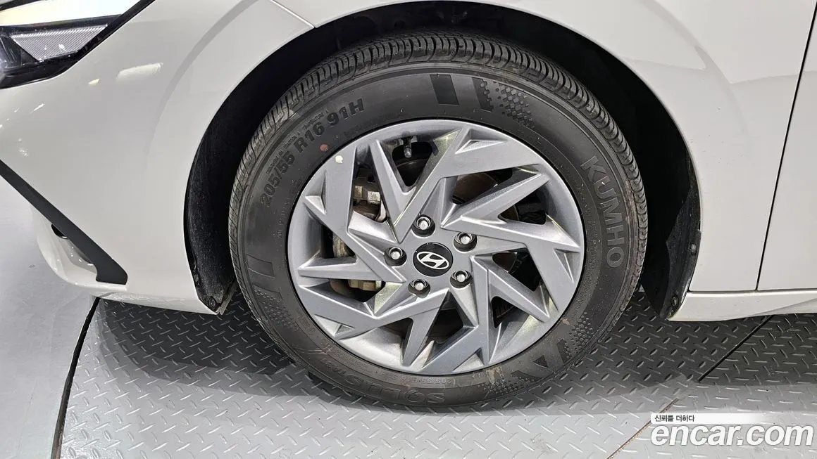 Hyundai AVANTE — фото 4