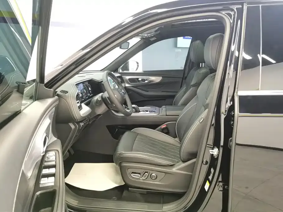 GAC Motor Trumpchi GS8 — фото 5